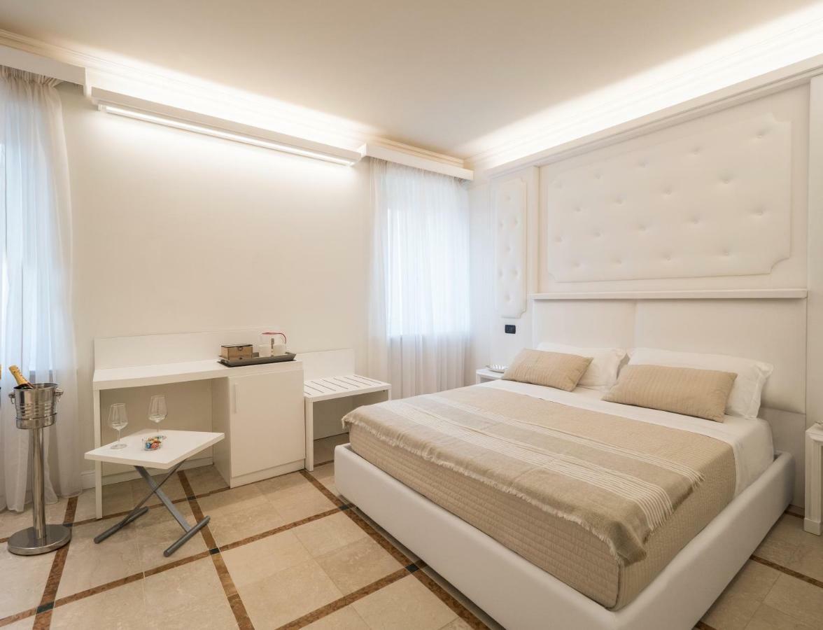 Opera Arte Rooms Porto Recanati Eksteriør bilde